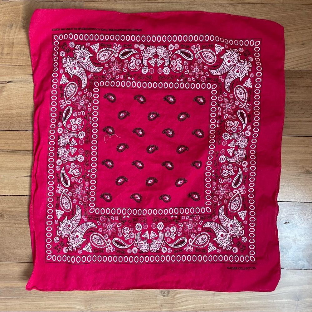 Kaiser Collection Fuchsia Paisley Pattern Cotton Bandana - Picture 6 of 6